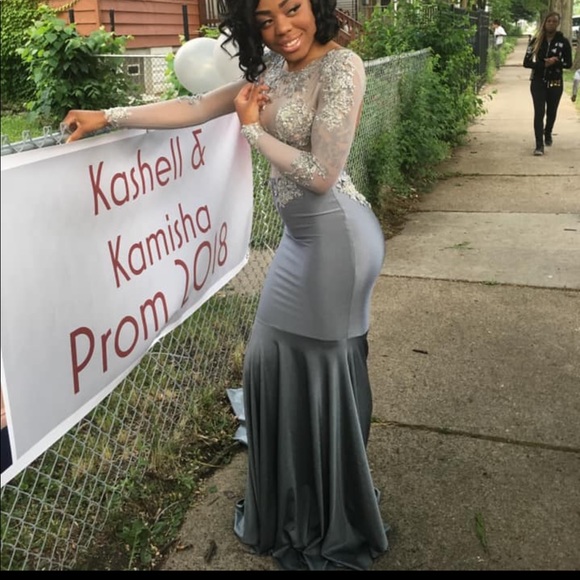 Prom Dress $500 - Picture 1 of 2